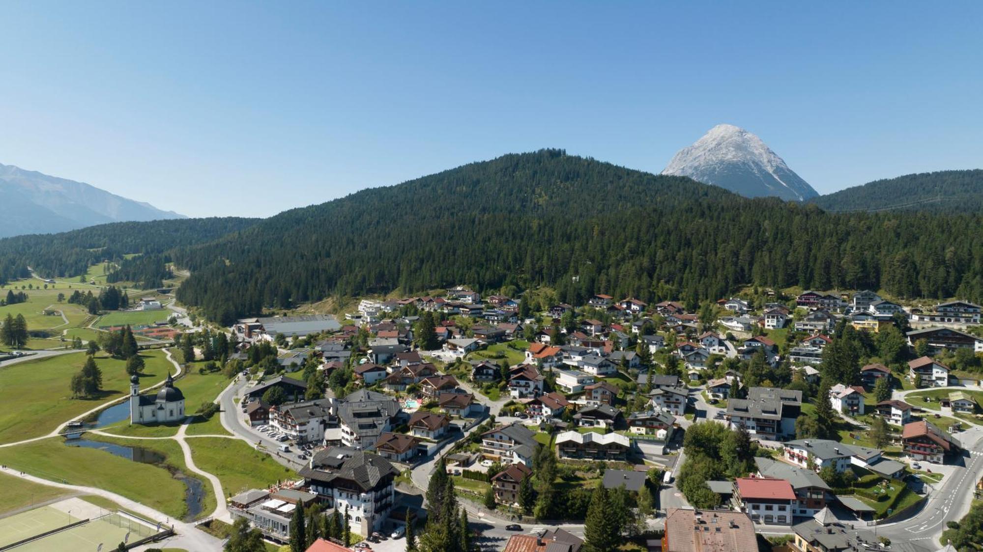 Triple A Chalets Seefeld in Tirol Esterno foto